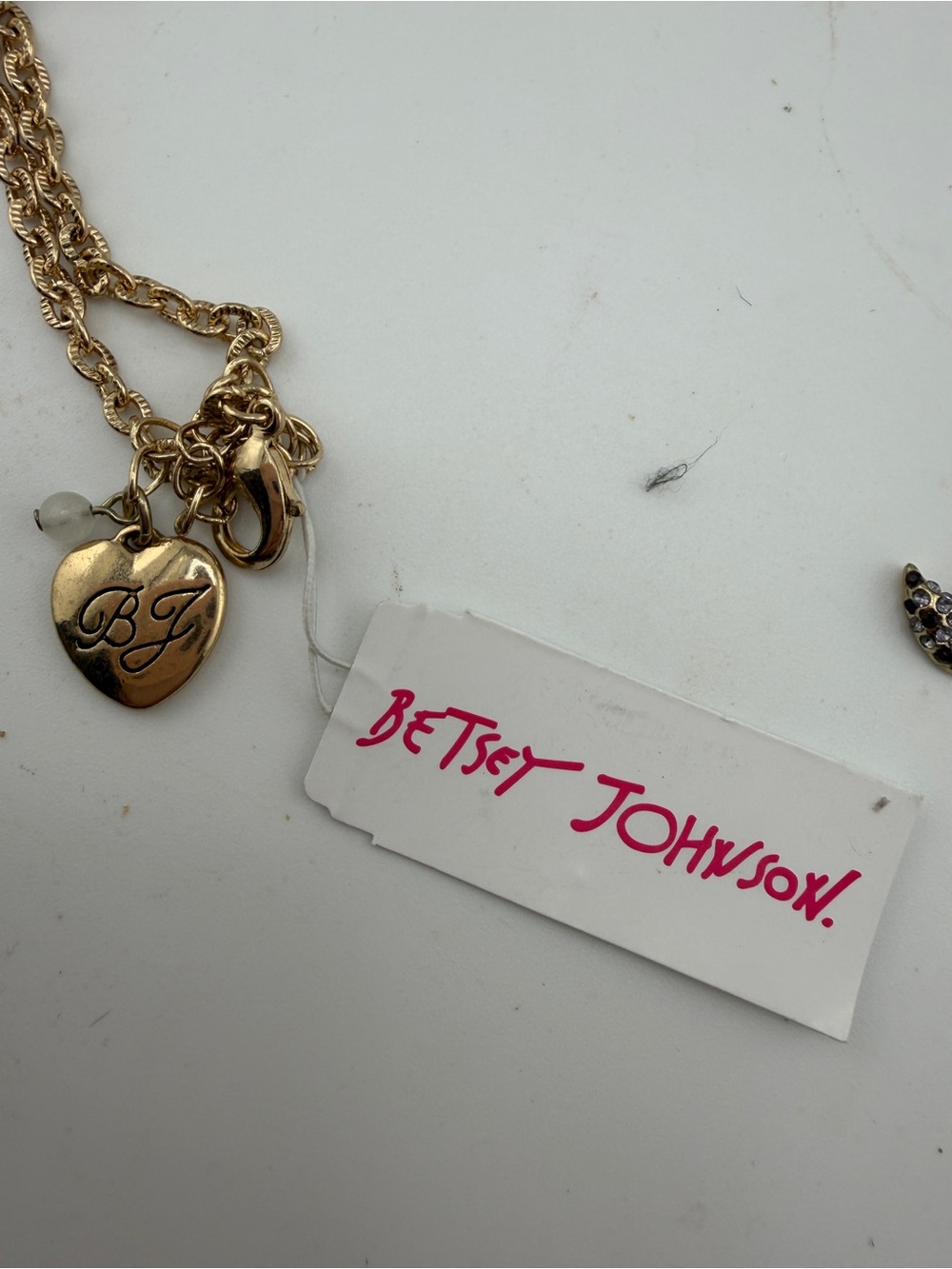 NWT Betsey Johnson Long Crystal Fox Pendant Necklace - Picture 3 of 5